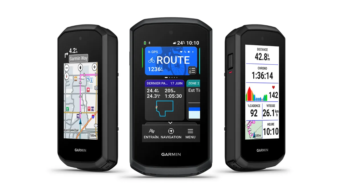 Trois Garmin Edge Explore 3 de face et de profil : carte, accueil et page de données